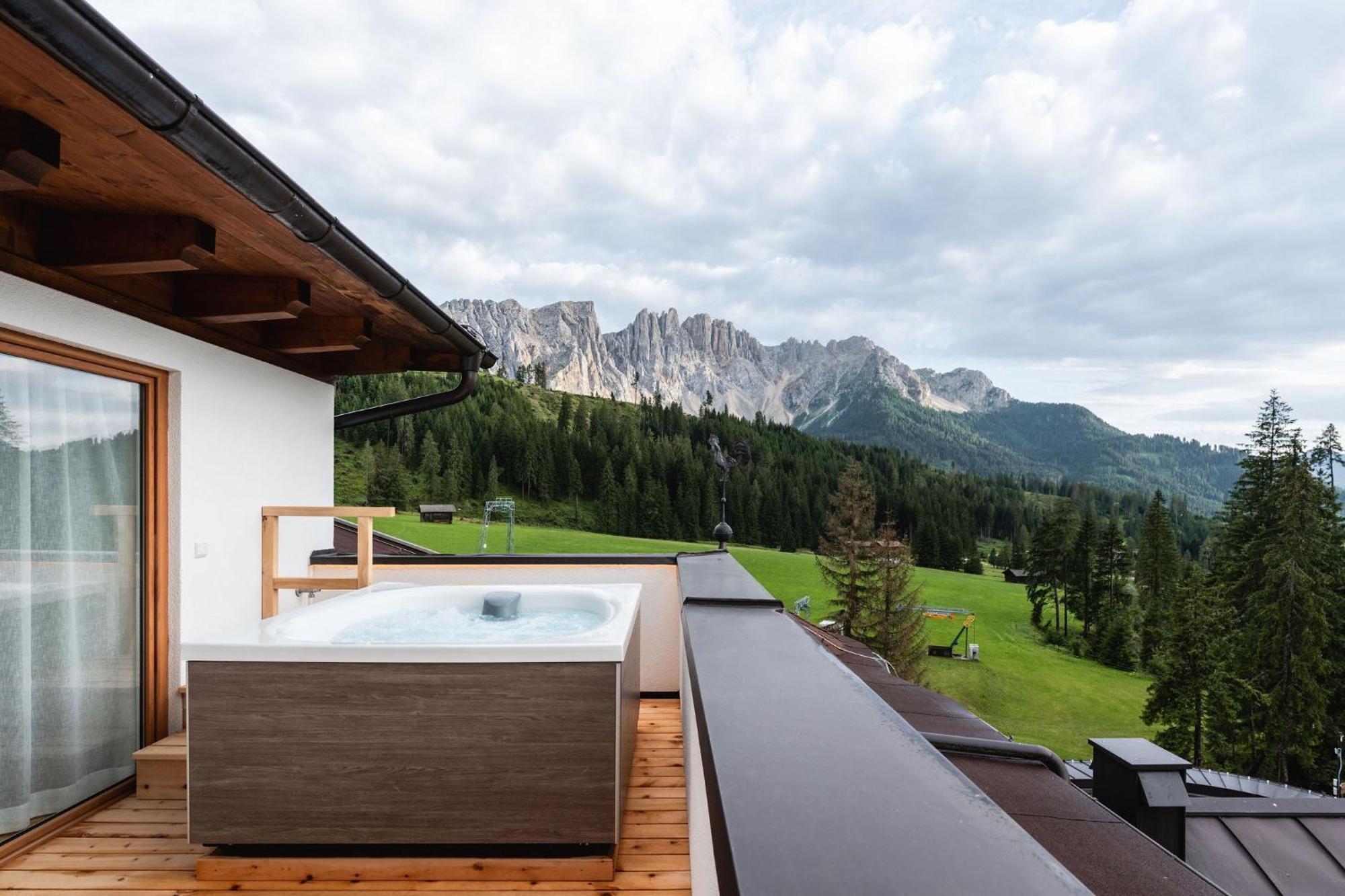 Moseralm Dolomiti Spa Resort Nova Levante Exterior foto